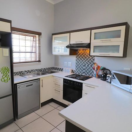 Carole'S Cottage Hermanus Exterior photo